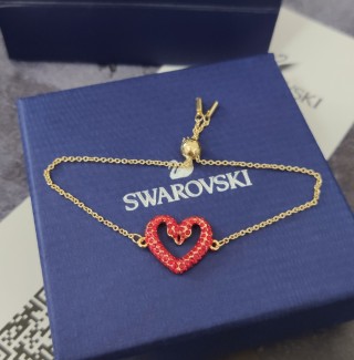 Swarovski Infinite Love Crystal Swan Heart Bracelet Red Gold view 7