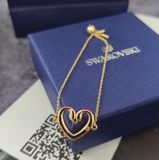 Swarovski Infinite Love Crystal Swan Heart Bracelet Red Gold view 8