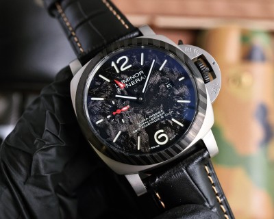 Panerai Luminor Luna Rossa Black Dial 44mm Automatic Watch view 2