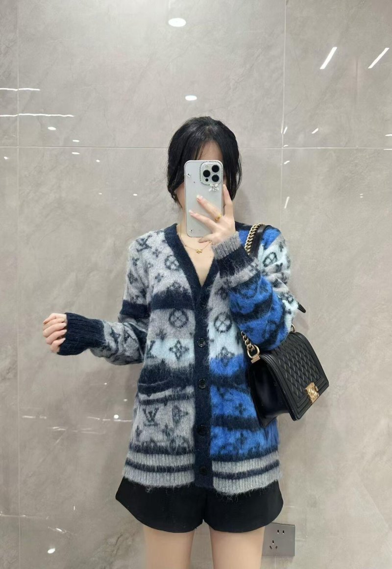 Oversized Geometric Jacquard Cardigan – Navy Blue & White