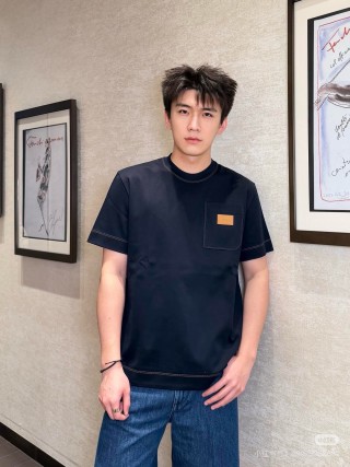 Black Pocket T-Shirt with Orange Label Detail view 2