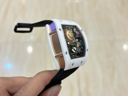 Richard Mille RM 88 Smiley Automatic Tourbillon White view 4
