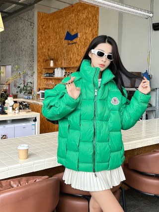 Moncler Green Puffer Down Jacket view 5
