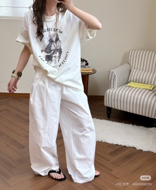 Cream Graphic Print Short Sleeve T-Shirt view 8