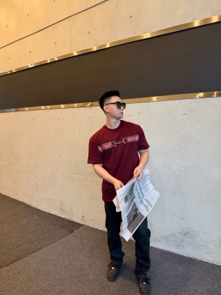 Gucci Horsebit Stripe T-Shirt Burgundy view 4