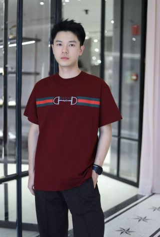 Gucci Horsebit Stripe T-Shirt Burgundy view 6