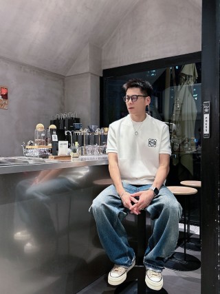 Loewe Anagram Logo Cream T-Shirt view 7