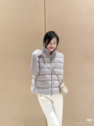 Beige Quilted Down Puffer Jacket with Ribbed Sleeves view 3