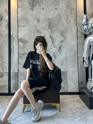 Louis Vuitton Damier Monogram Black T-Shirt view 2