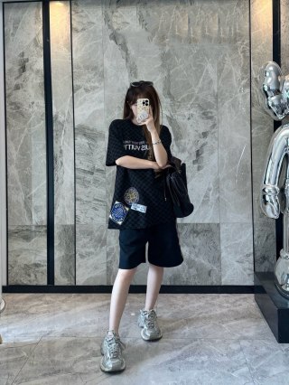 Louis Vuitton Damier Monogram Black T-Shirt view 7