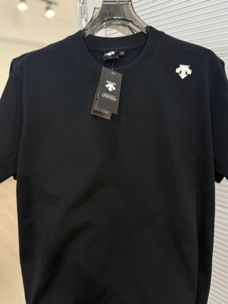 Descente Logo Short Sleeve T-Shirt White view 5