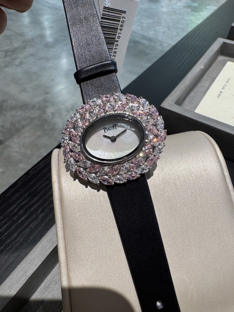 Piaget Limelight Gala Diamond 1:1 Replica Watch - White Gold view