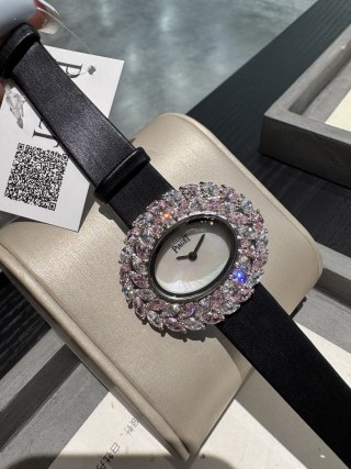 Piaget Limelight Gala Diamond 1:1 Replica Watch - White Gold view 9