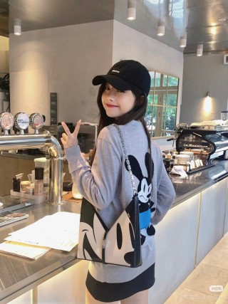 Givenchy Logo Sweatshirt Grey view 8