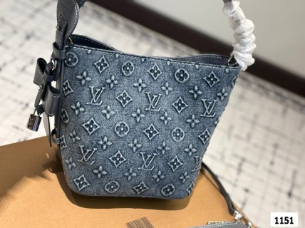 Louis Vuitton Denim Monogram Bucket Bag Blue view 4