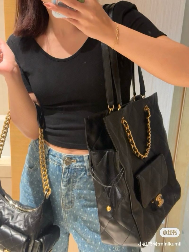 Chanel 25C Tote Bag Black Quilted