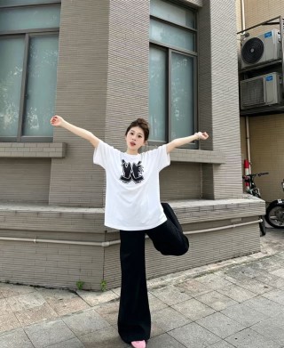 White Oversized Graphic Logo T-Shirt view 1