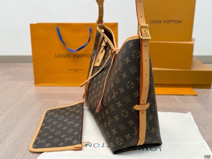 Louis Vuitton Monogram Carryall Tote Bag - Brown view 2