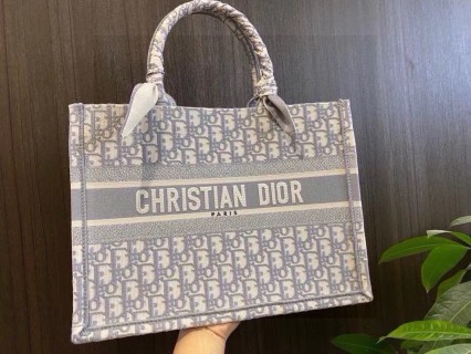 Dior Book Tote Bag 36cm Beige Canvas view 3