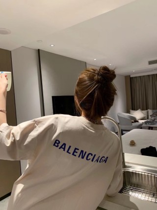 Balenciaga Logo White T-Shirt view 2