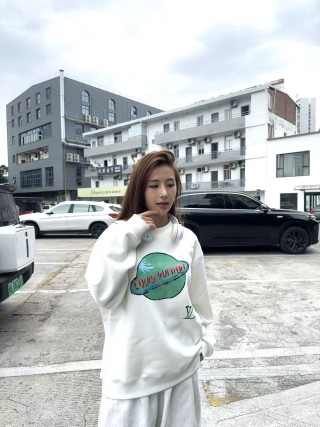 Louis Vuitton Planet Graphic White Hoodie view 2