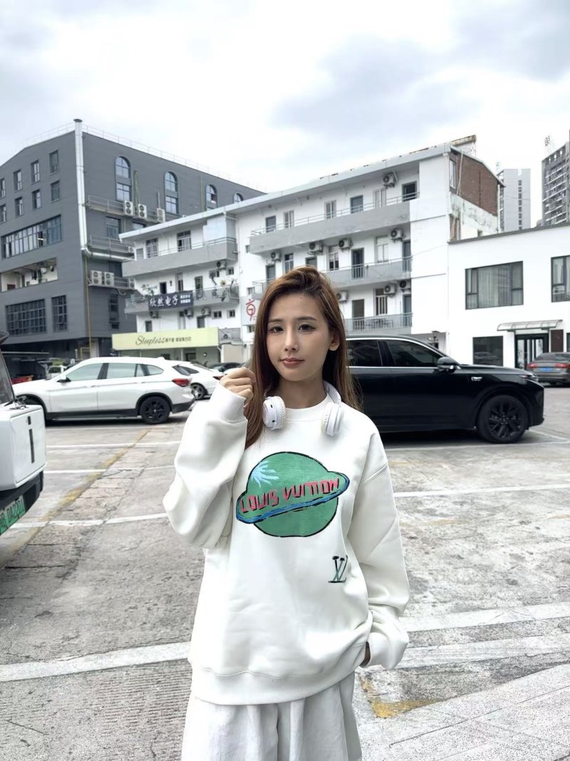 Louis Vuitton Planet Graphic White Hoodie view