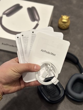 Apple AirPods Pro Max Midnight Black USB-C 1:1 Replica view 11