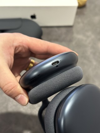 Apple AirPods Pro Max Midnight Black USB-C 1:1 Replica view 13