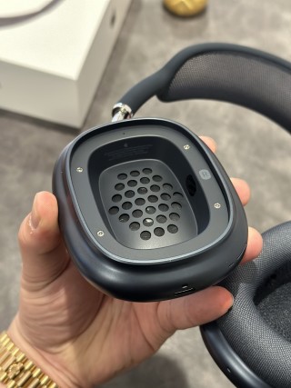 Apple AirPods Pro Max Midnight Black USB-C 1:1 Replica view 10