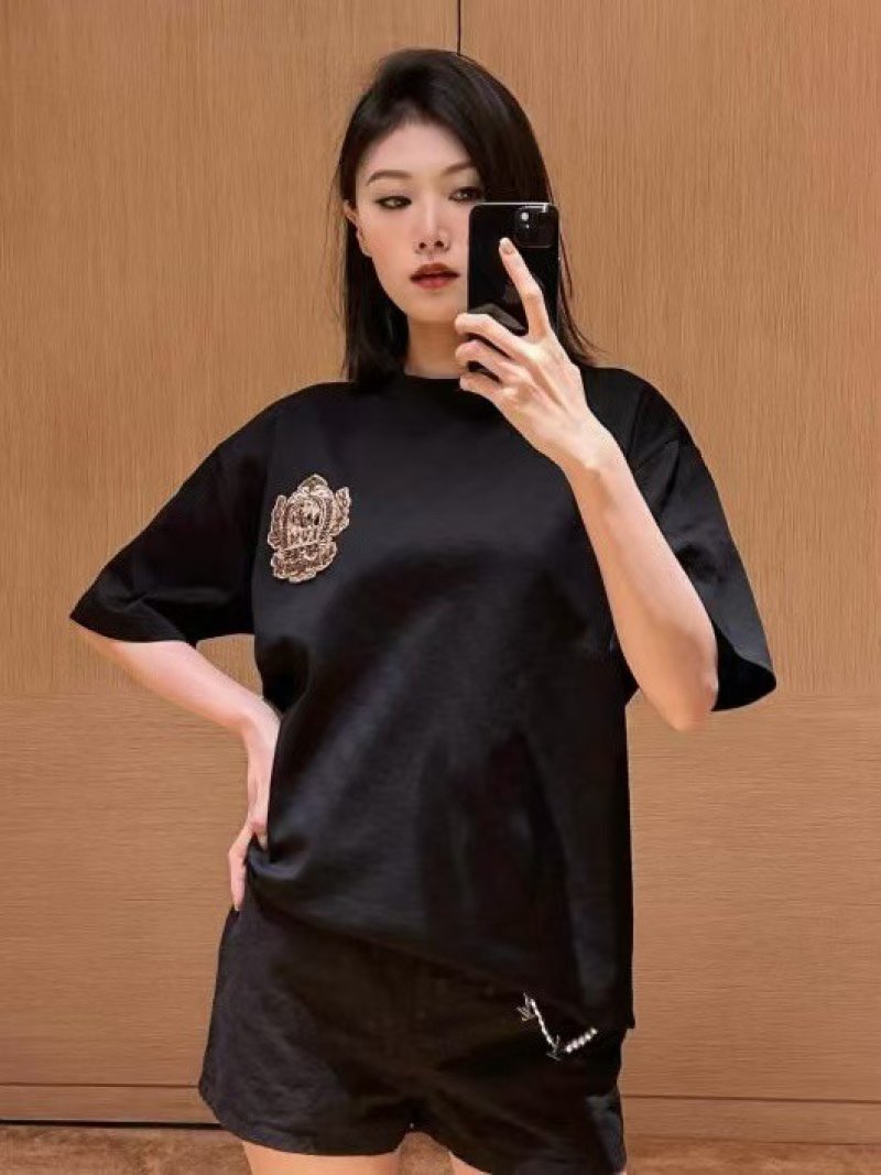 Black Crest Emblem Short Sleeve T-Shirt view