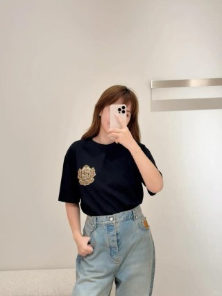 Black Crest Emblem Short Sleeve T-Shirt view 9