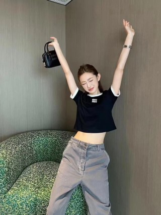 Miu Miu Black Crewneck Short Sleeve T-Shirt with White Trim view 5
