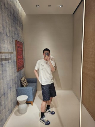 Cream Short Sleeve Graphic T-Shirt with Star Print view 7