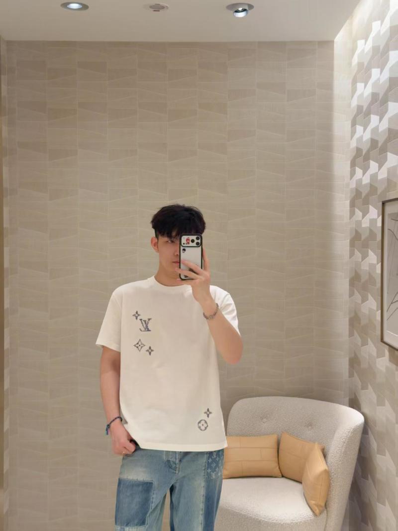Cream Short Sleeve Graphic T-Shirt with Star Print view