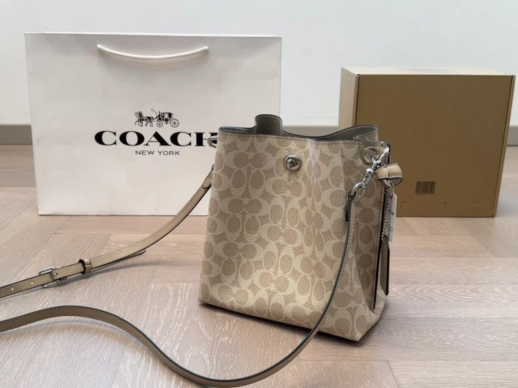 Coach Signature Bucket Bag Beige