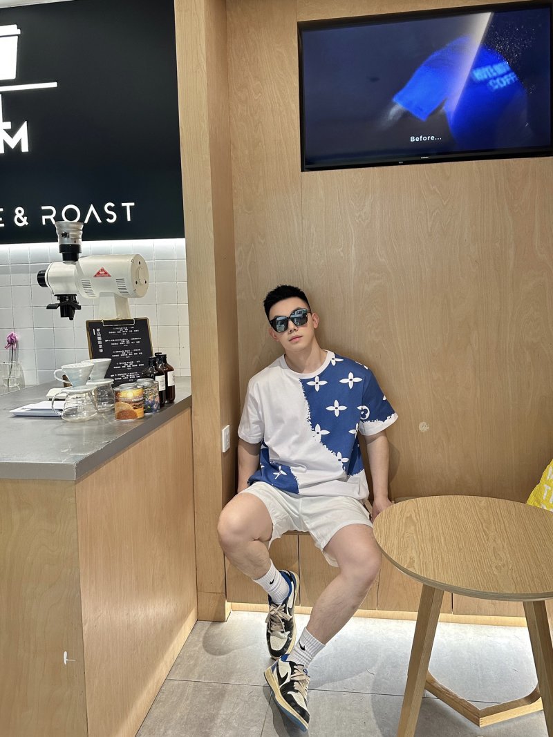 Louis Vuitton Monogram Star Short Sleeve T-Shirt Navy & White