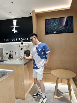 Louis Vuitton Monogram Star Short Sleeve T-Shirt Navy & White view 6
