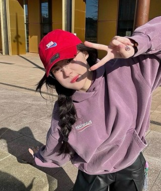 Balenciaga Purple Oversized Hoodie view 4