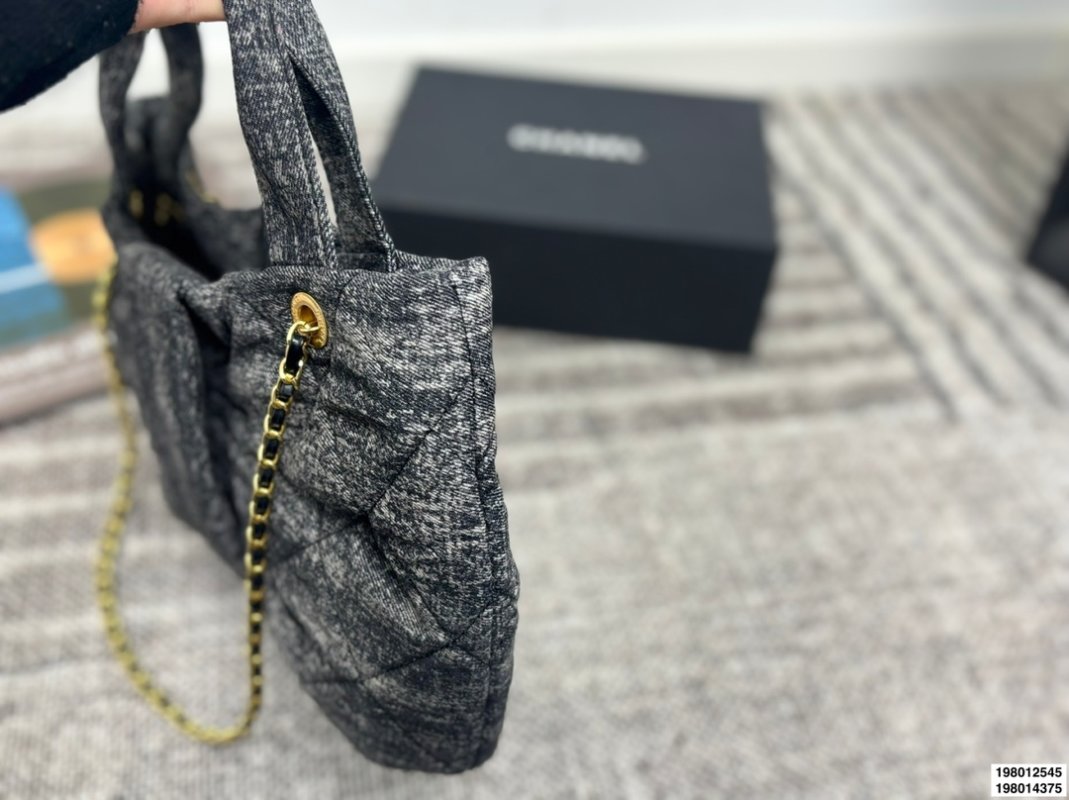 Chanel 25S Quilted Evening Bag - Black with Gold Chain view