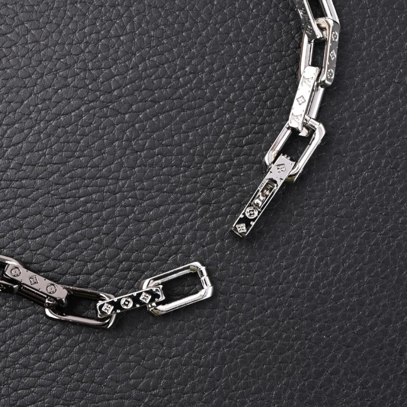 Louis Vuitton LV Bamboo Link Black & Silver Bracelet view