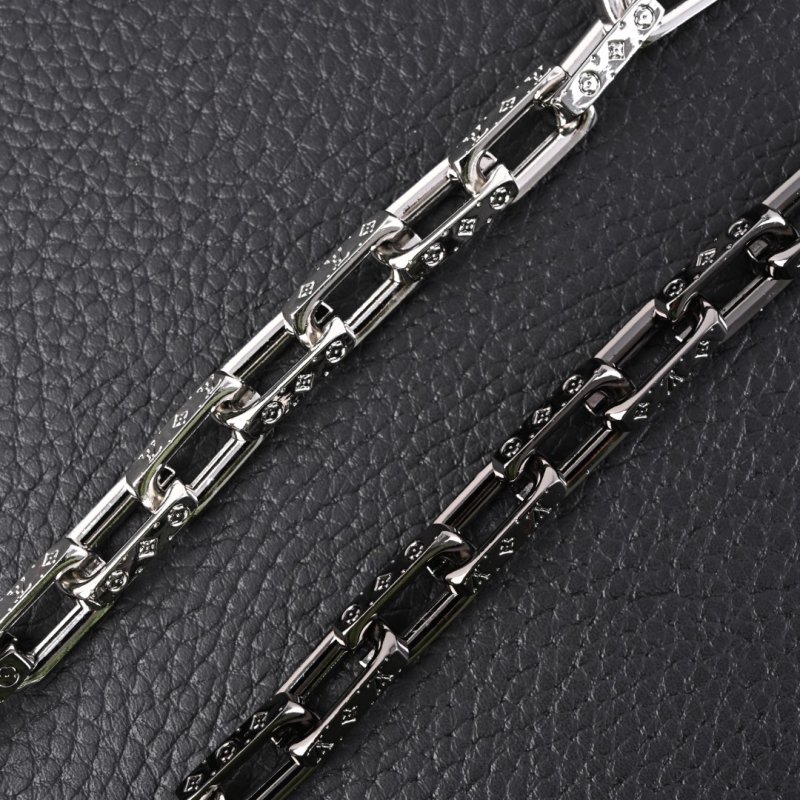 Louis Vuitton LV Bamboo Link Black & Silver Bracelet view