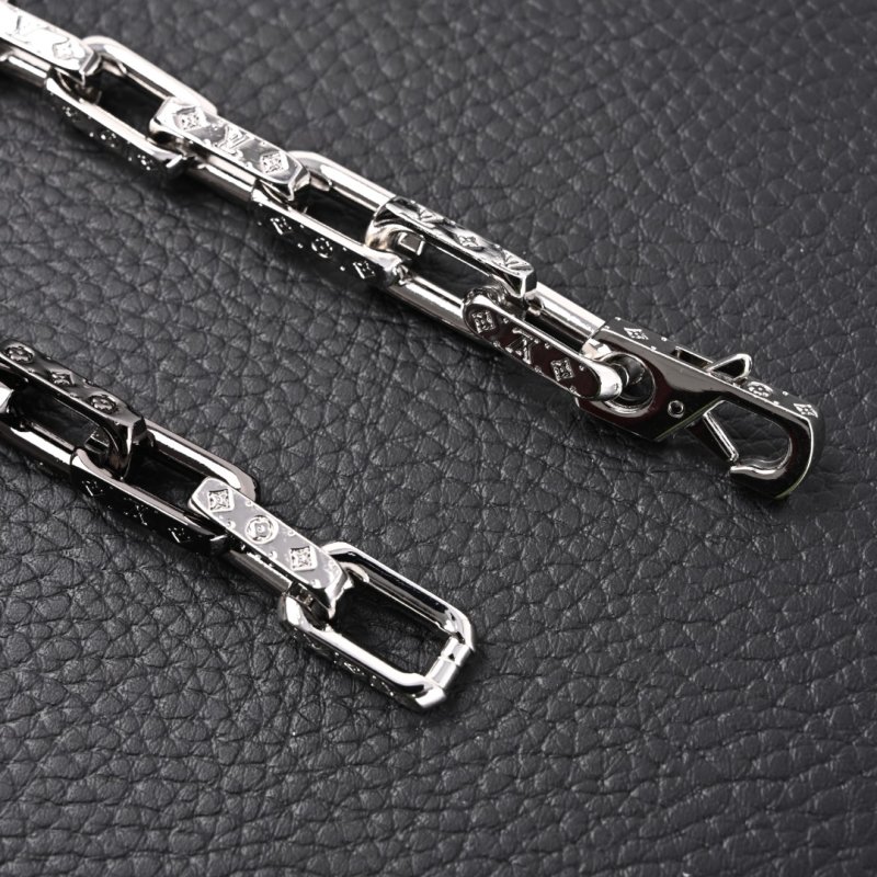 Louis Vuitton LV Bamboo Link Black & Silver Bracelet view