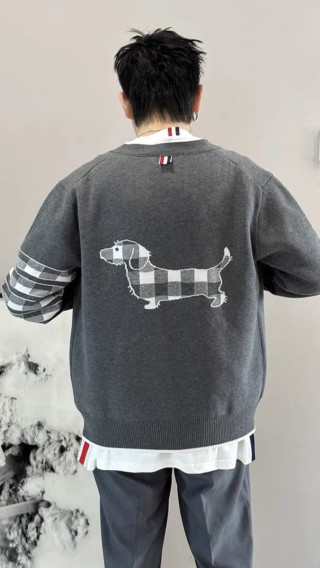 Burberry Dachshund Check Cardigan Grey view 3