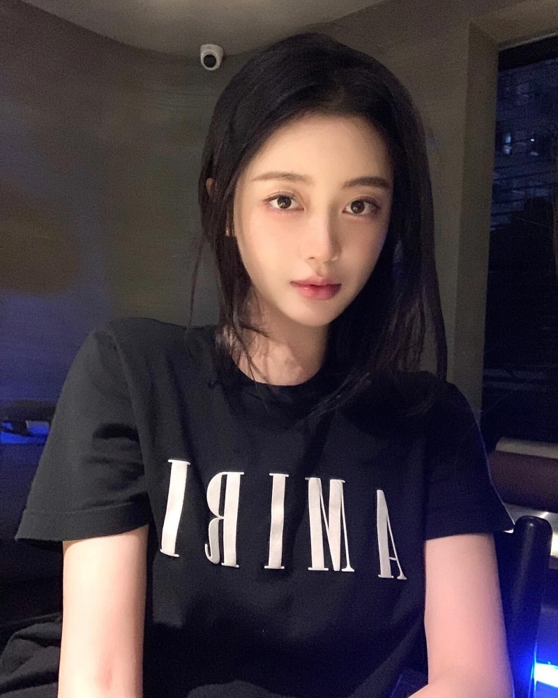 Amiri Black Logo T-Shirt view