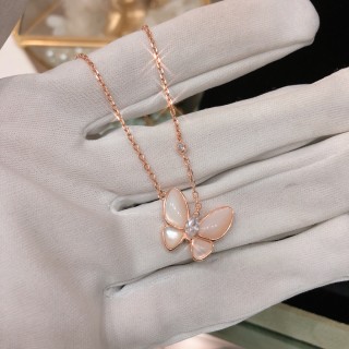 Van Cleef & Arpels Butterfly Mother-of-Pearl Diamond Necklace Rose Gold view 3