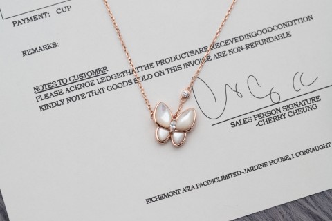 Van Cleef & Arpels Butterfly Mother-of-Pearl Diamond Necklace Rose Gold view 4