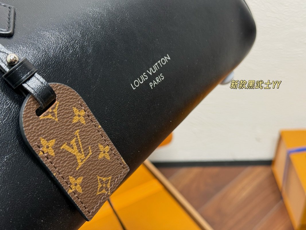 Louis Vuitton Bowling Black Leather Bag view