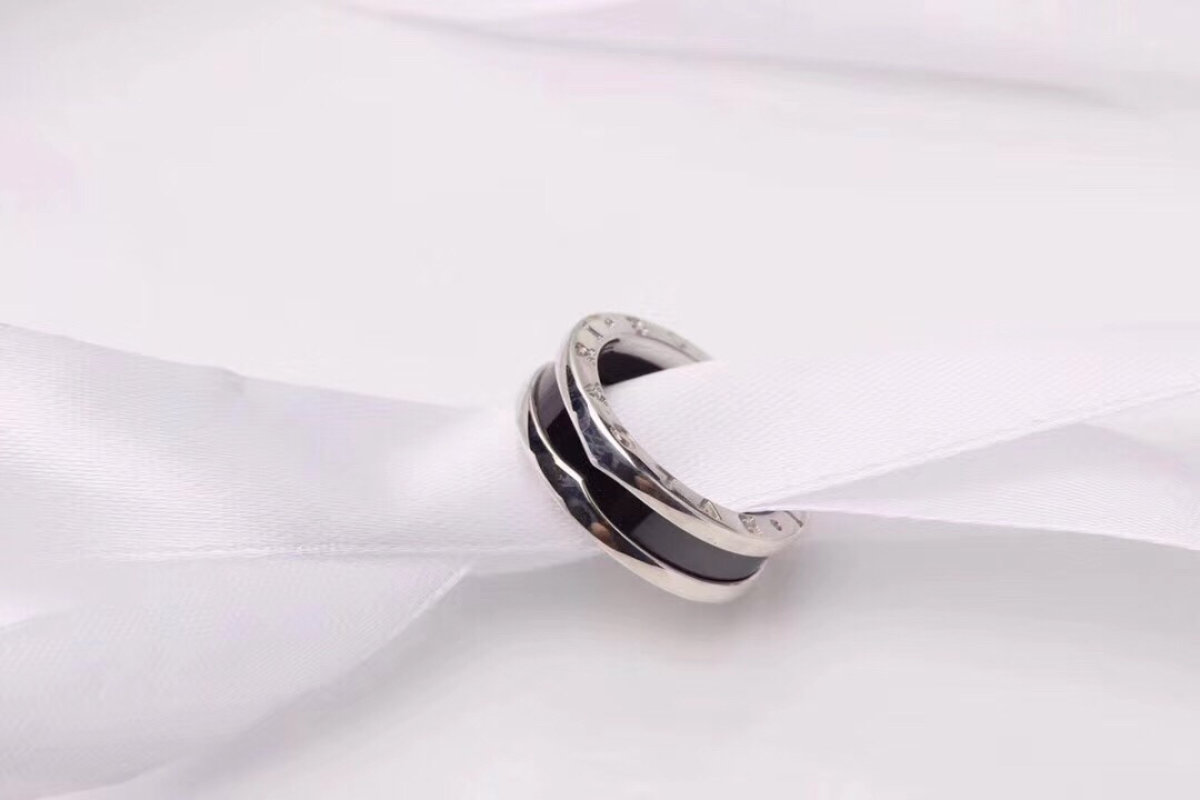 Bvlgari B.Zero1 Two-Tone Ring with Black Ceramic view