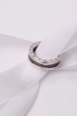 Bvlgari B.Zero1 Two-Tone Ring with Black Ceramic view 6