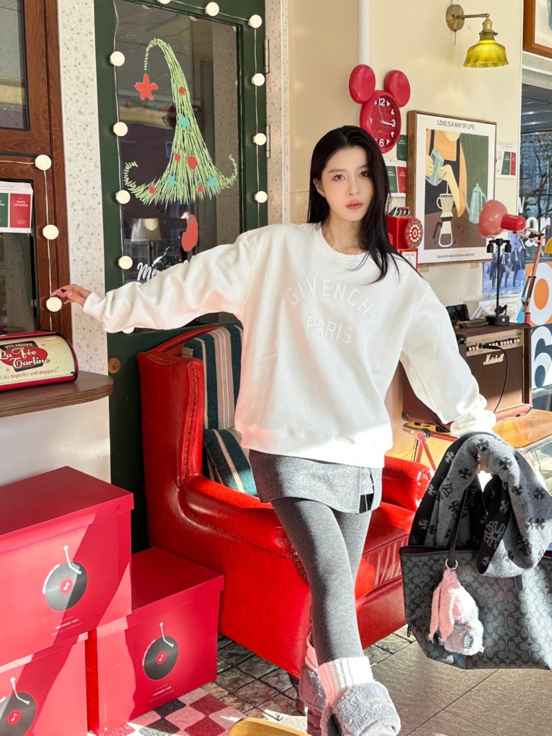 Givenchy Paris Embossed Crewneck Sweatshirt White view